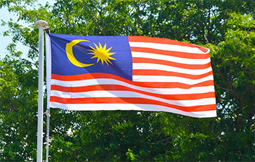 Жители Малайзии решили сами выплатить гигантский госдолг
