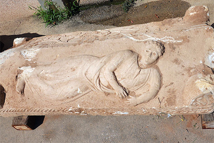 Израильские строители похитили древнеримский саркофаг
