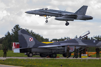 Канадский телеканал узнал о готовности военных сбивать захваченные самолеты