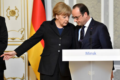 Меркель и Олланд опоздают к началу саммита ЕС