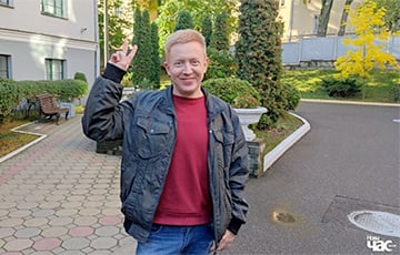 В Минске политзаключенного Евгения Батуру освободили в зале суда