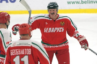 Команда Президента Беларуси одержала победу над командой Витебской области в республиканских соревнованиях по хоккею среди любителей