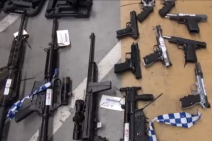В Австралии обнаружили крупный склад оружия