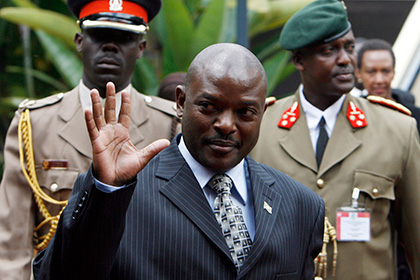 Президенту Бурунди разрешили баллотироваться на третий срок