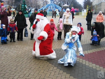 Минские Деды Морозы-студенты помогут своим Дедушкам разносить новогодние подарки