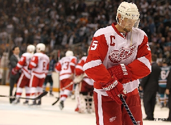 Шайба Сергея Костицына помогла "Нэшвиллу" прервать серию из пяти поражений подряд в чемпионате НХЛ