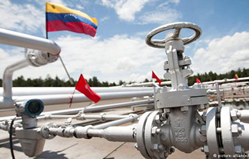 США лишили Мадуро доступа к доходам от нефти