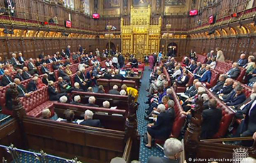 Палата лордов британского парламента не поддержала текст соглашения о Brexit