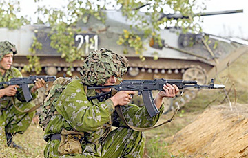 Украина обеспокоена частыми военными учениями Беларуси и России