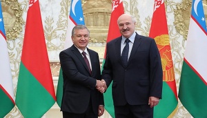 Лукашенко проводит встречу с президентом Узбекистана