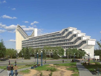 Современный компьютерный класс будет установлен на архитектурном факультете БНТУ