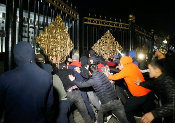 Шрайбман: Штурмовать Дом правительства в Минске – примерно как штурмовать крытый Комаровский рынок
