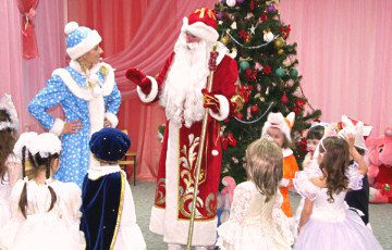 Деды Морозы в детских садах объявлены вне закона