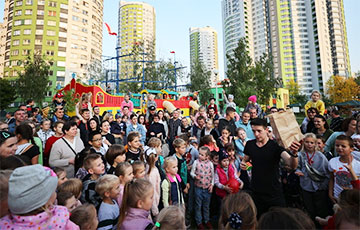 «Революция дворов» охватывает всю Беларусь