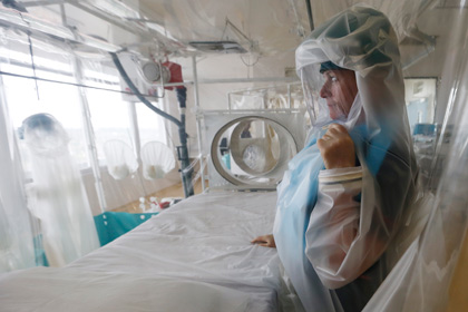 В Австралии госпитализировали женщину с подозрением на лихорадку Эбола