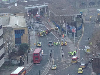 При падении вертолета в Лондоне погибли два человека