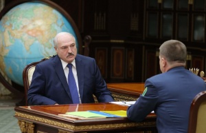 Лукашенко решил &quot;взяться&quot; за транзит грузов из Латвии и Литвы