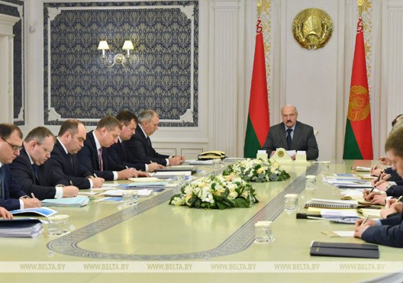 Лукашенко о конфликте с Россией: Мы часто вынуждена корректировать планы развития своей экономики