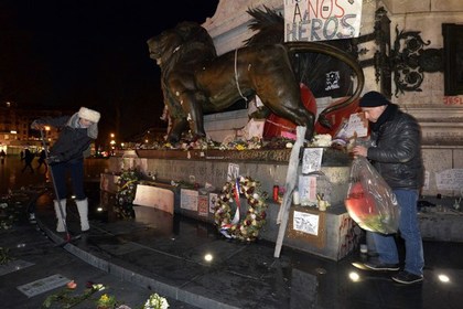 Вандалы осквернили мемориал в память о жертвах теракта в Париже