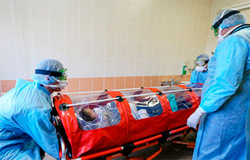 Исповедь витебской медсестры: «Не могу привыкнуть к ужасу в глазах больных»