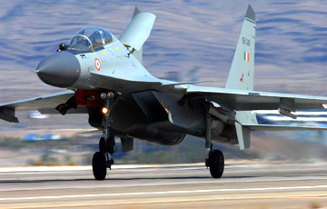 Су-30 и F-16 сошлись в воздушном бою Индии и Пакистана