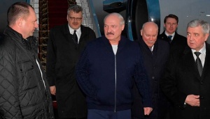 Лукашенко прилетел в Сочи, переговоры с Путиным задерживаются из-за погоды