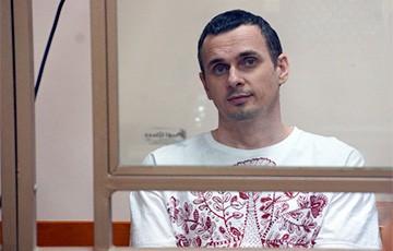Олег Сенцов объявил бессрочную голодовку