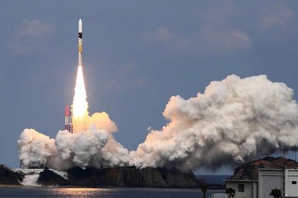 Японцы запустили на орбиту очередной разведывательный спутник