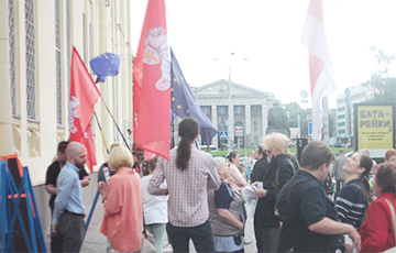 Активисты «Европейской Беларуси»: Минск готовится праздновать День города, а мы занимаем центр столицы