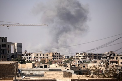 В коалиции США обосновали применение фосфорных бомб при ударе по Ракке
