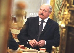 Лукашенко строит кредитную пирамиду