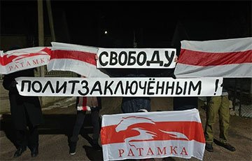 «Во всю мощь!»: белорусы протестуют и готовятся к 25 марта