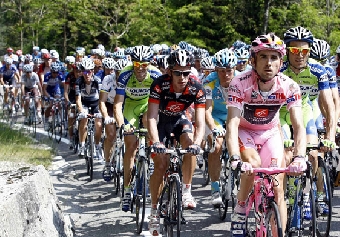 Василий Кириенко выиграл предпоследний этап "Джиро д`Италия"