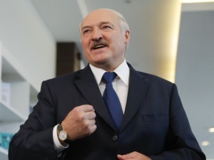Лукашенко отправил Зеленскому поздравления