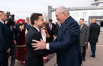 Житомир: Лукашенко говорил по-русски а Зеленский перешел на украинский