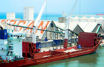В южнокорейском порту из-за санкций США отказались заправлять российский корабль