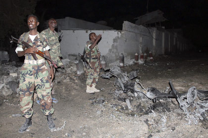 В результате взрывов в столице Сомали погибли 11 человек