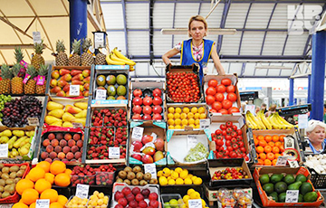 Цены, которые шокируют: В Минске продают помидоры по $26 за килограмм