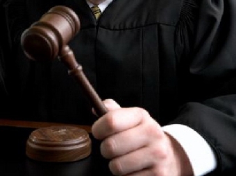 Суды в Гродно отказались осудить участников «молчаливых» акций