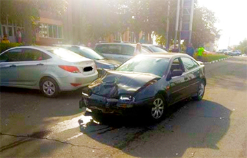 В Жлобине скрывавшийся от ГАИ водитель разбил три автомобиля