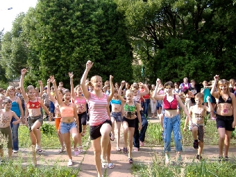 Около 1,4 тыс. несовершеннолетних трудоустроены в Беларуси с начала мая