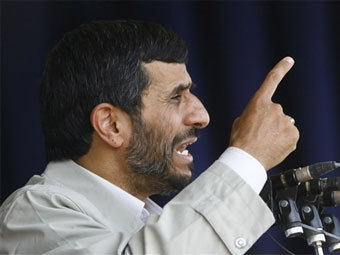 Ахмадинеджад обвинил Россию в предательстве