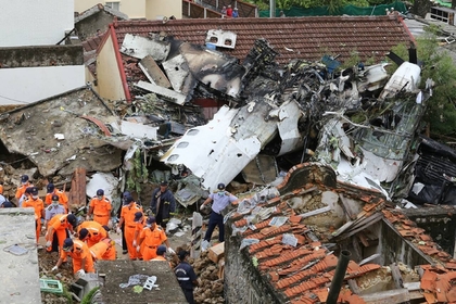 Семьям погибших в авиакатастрофе на Тайване выплатят компенсации