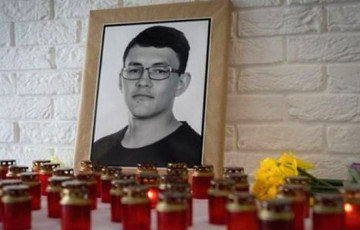 Словакия: Тысячи людей вспоминают убитого в прошлом году журналиста Яна Куцяка