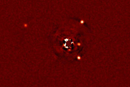 Астрономы сфотографировали ближайшего двойника Солнечной системы