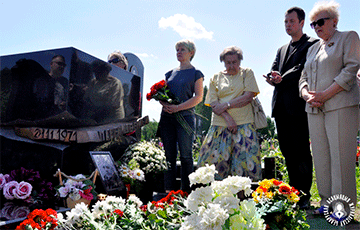 «Наше оружие — слово»: в Минске почтили память Павла Шеремета