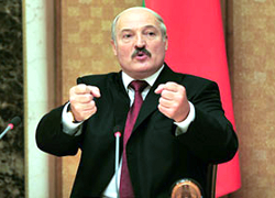 Лукашенко грозит «отвинтить голову» правительству