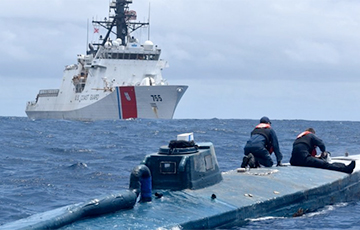 Береговая охрана США взяла на абордаж подлодку с 17 тоннами кокаина
