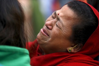 Число погибших в Непале превысило 2,2 тысячи