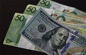 Почему так сильно растет доллар и падает российский рубль?